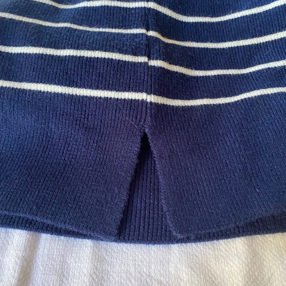 Tahari lightweight hoodie sweater - Picture 7 of 13